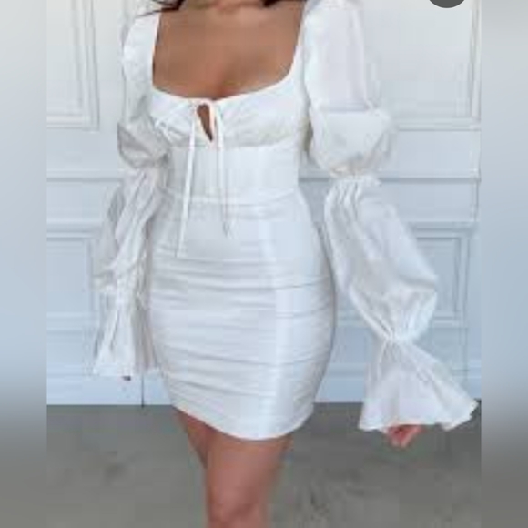 House of CB XS corset dress in white - Picture 2 of 6